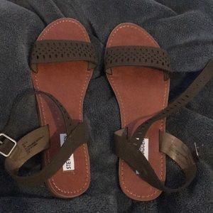 NEW W/O TAGS Steve Madden sandals